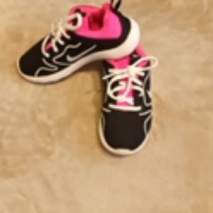 Kids sneakers